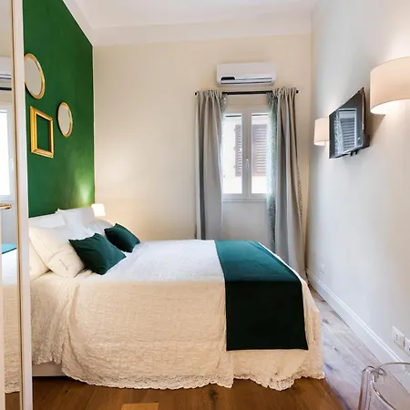 Charming Tornabuoni By Mmega Apartment Florence