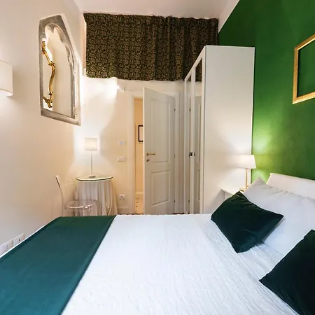 Charming Tornabuoni By Mmega * Florence
