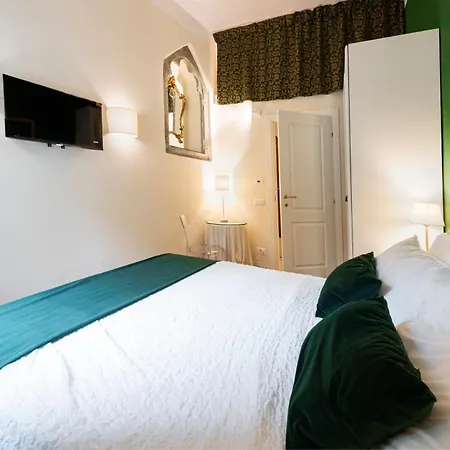 Apartment Charming Tornabuoni By Mmega
