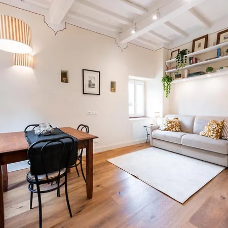 Charming Tornabuoni By Mmega Apartment Florence