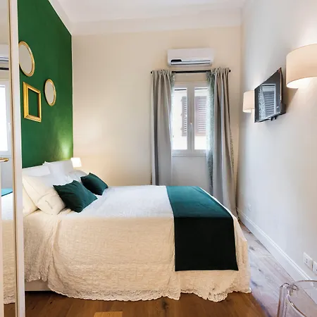 Charming Tornabuoni By Mmega * Florence
