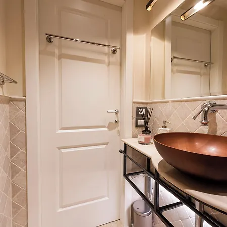 Charming Tornabuoni By Mmega Appartement